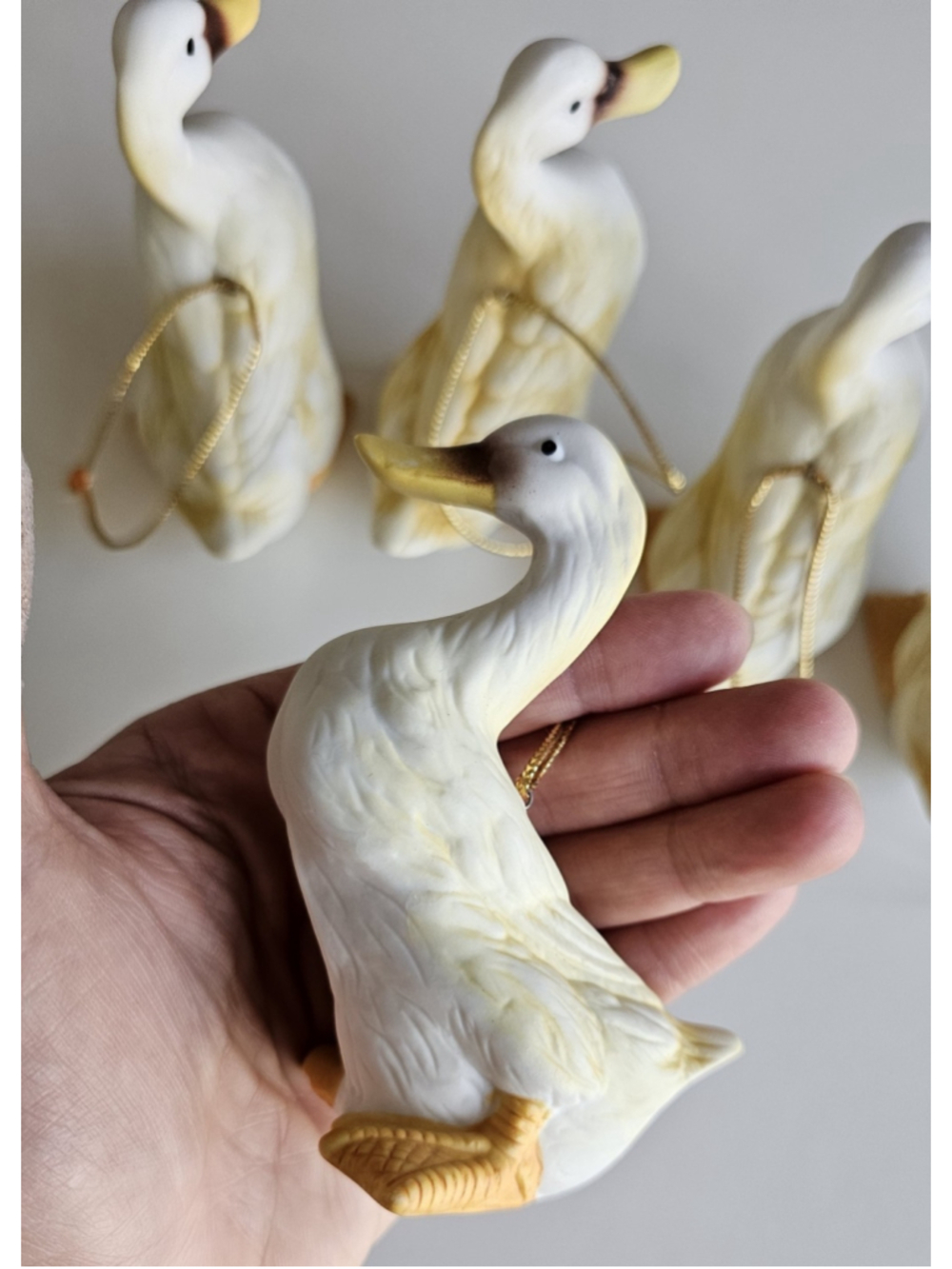 Vintage Set of 5 Bisque Porcelain White Duck Ornaments - Farmhouse Decor - Picture 10 of 12